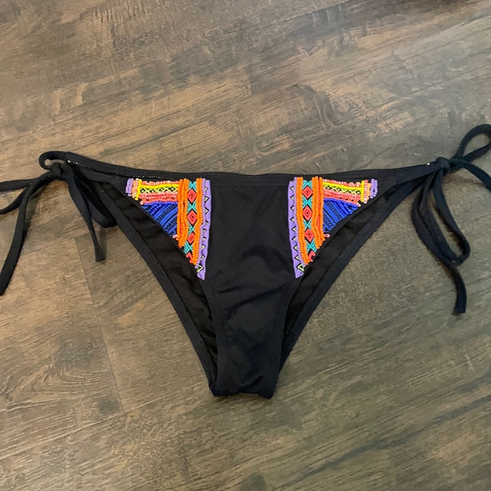 Billabong black swim beaded bottom- small